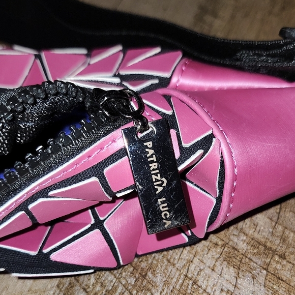 Patrizia Luca Pink and Black Geometric Bag - Picture 8 of 10